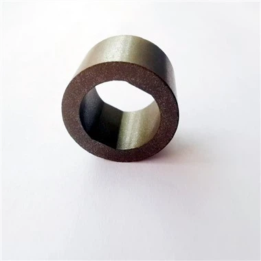 Magneti con legame isotropo